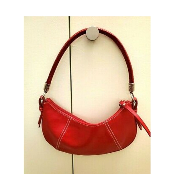 Nine West red PCV leather hobo purse Fabulous - Picture 2 of 3